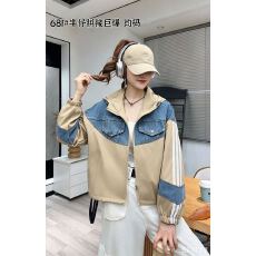 批发牛仔拼接百搭休闲外套女2026秋季<b class='q'>新款</b>设计感冲锋衣撞色<b class='q'>夹克</b>上衣潮