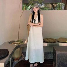 批发原版高质量吊带背心连衣裙子女新爆款句好看百搭仙女<b class='q'>长裙</b>