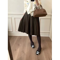 批发女士半身裙轻盈约会出行气质通勤风褶皱设计休闲大方得体