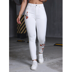 批发跨境欧美花朵刺绣紧身弹力牛仔裤，四季百搭休闲<b class='q'>女</b>士牛仔<b class='q'>小脚裤</b>