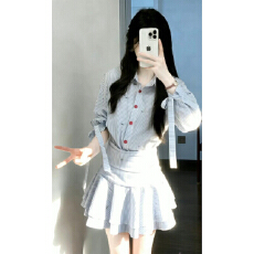 批发学院风蓝色衬衫<b class='q'>连衣裙</b>子女夏季2026新款法式高级感气质条纹短裙