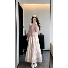 批发巨好看粉色碎花连衣裙子女春夏季2026年新款韩系超火穿搭一整套装