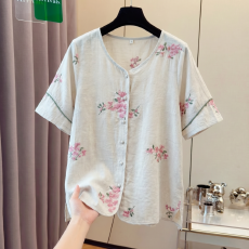 批发实拍  妈妈大码棉麻刺绣碎花衬衫女夏季文艺中式宽松气质<b class='q'>中袖</b>上衣