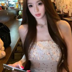 批发设计波点耳边抹胸背心女夏季新款温柔纯欲短款修身内搭甜辣妹上衣