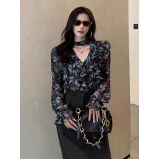 批发法式高级感印花<b class='q'>长袖</b>雪纺<b class='q'>衬衫</b>女早秋设计感v领荷叶边宽松气质上衣