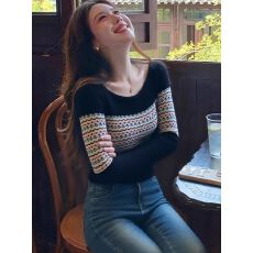 批发北欧休闲绝美黑色拼接圆领长袖针织打底衫女<b class='q'>秋</b>季款高级感洋气小衫