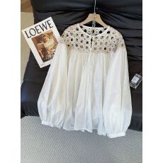 批发2026年春夏新款时尚气质百搭显瘦上衣女宽松休闲小众镂空<b class='q'>长袖</b>衬衫