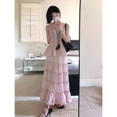 批发巨好看的夏装一整套粉色薄纱无袖<b class='q'>衬衫</b>上衣超仙木耳边裙子两件套装