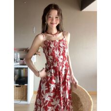 批发法式<b class='q'>红色</b>碎花吊带<b class='q'>连衣裙</b>子女夏季2026新款巨好看海边度假收腰长裙