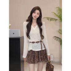 批发2026春夏职场轻熟韩系穿搭百搭V领钩花镂空针织衫女上衣+<b class='q'>短裙</b>套装