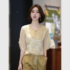 批发超好看黄色提花拼接衬衫短袖女2026新款镂空领T恤小众<b class='q'>蝙蝠</b>袖上衣