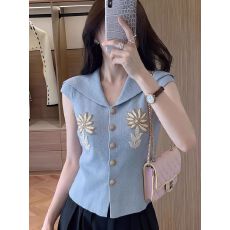 批发法式<b class='q'>甜美</b>海军风针织2026夏季新款大码刺绣花朵V领时尚百搭上衣女