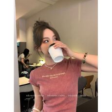 批发美式复古做旧字母正肩短袖<b class='q'>T</b><b class='q'>恤</b>女夏季小个子甜辣修身印花<b class='q'>孕妇</b><b class='q'>上衣</b>