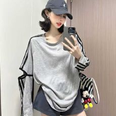 批发花生酱 欧洲站<b class='q'>新款</b>三条杠漏肘长袖T恤女独特别致小众休闲上衣INS