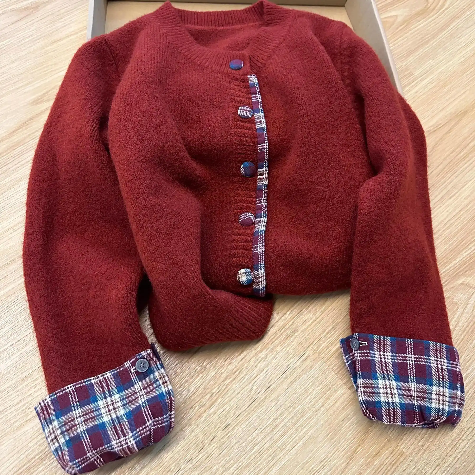 한국인기 라운드넥 체크 가디건 상세 이미지 5