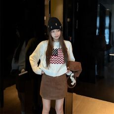 批发秋季氛围感百搭套头毛衣女美式复古波浪纹设计感圆领针织遮肉外穿