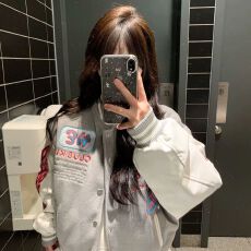 批发美式<b class='q'>潮牌</b>设计感小众棒球服外套女春秋季oversize重磅刺绣夹克上衣