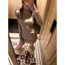 批发韩系高领针织连衣裙女秋<b class='q'>冬</b>纯欲高级感绝美气质配大衣打底包臀短裙