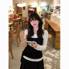批发韩系吊带背心叠穿<b class='q'>长袖</b><b class='q'>T</b><b class='q'>恤</b>两件套女早秋季新款松弛感修身绝美上衣
