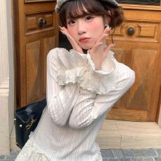 批发蕾丝花边设计打底秋冬新款甜美<b class='q'>可爱</b>宽松高领白色长袖爆款百搭上衣