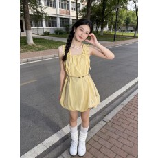 批发2026夏季新款黄色木耳边吊带<b class='q'>花苞</b><b class='q'>连衣裙</b>女 法式温柔风