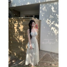 批发法式复古纯欲碎花吊带长裙女夏季收腰显瘦气质长款茶歇仙女连衣裙