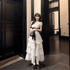 批发桔梗house 白桃<b class='q'>波点</b> 千金风泡泡袖抹胸收腰<b class='q'>连衣裙</b>蛋糕裙