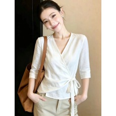批发白色七分袖<b class='q'>衬衫</b>女款2026新款<b class='q'>夏季</b>女士法式系带收腰巨好看上衣<b class='q'>衬衣</b>
