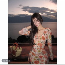 批发冰沙夏日 法式轻奢橘色小花<b class='q'>喇叭袖</b>系带 V 领垂感长裙