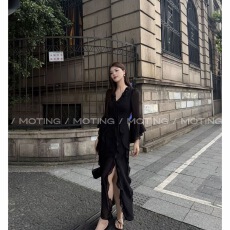 批发假面舞会法式高级感<b class='q'>喇叭袖</b>荷叶边御姐气质收腰显瘦长款<b class='q'>连衣裙</b>