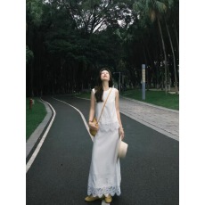 批发简单大方高级感穿搭<b class='q'>夏</b>日绝美漂亮套装裙白色上衣韩系半身裙两件套
