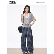 批发夏季慵懒灰色V领蝙蝠袖<b class='q'>罩衫</b>白色针织背心+格纹弯刀裤三件套