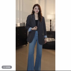 批发2026年春秋季休闲百搭拼色后摆纽扣西装外套女百搭宽松设计师西服