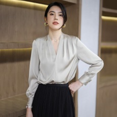 批发秋新款高端白色缎面V领<b class='q'>衬衫</b><b class='q'>女</b>气质西装内搭<b class='q'>衬衣</b>法式<b class='q'>职业</b>长袖上衣