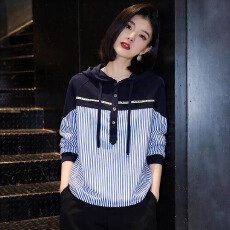 批发连帽<b class='q'>条纹</b><b class='q'>衬衫</b>女2026春秋新款高级感减龄宽松显瘦内搭打底帽衫上衣