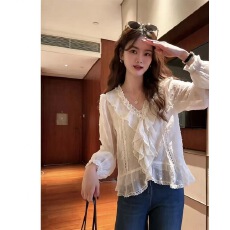 批发2026新款漫莎衬衫法式暗纹提花肌理感V领荷叶边设计感长袖衬衫