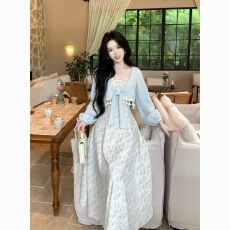 批发9/16新品主推款蓝雾花信 法式碎花显瘦吊带裙+<b class='q'>针织</b>毛衫<b class='q'>套装</b>秋