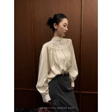 批发鹭青一原创双雕法式高密缎面蕾丝镂空<b class='q'>衬衫</b>女秋<b class='q'>灯笼袖</b>宽松上衣