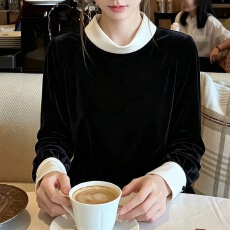 批发法式设计感黑色丝绒<b class='q'>衬衫</b>秋季女装2026巨好看宽松显瘦翻领长袖<b class='q'>上衣</b>