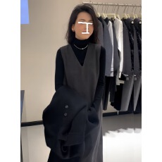 批发毛呢背心<b class='q'>连衣裙</b>女<b class='q'>春秋</b>新款高端法式复古气质v领外穿马甲背带裙子