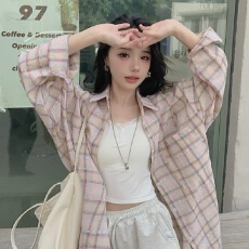 批发2026甜美风粉色格子<b class='q'>衬衫</b>女ins开春防晒<b class='q'>衬衣</b>宽松休闲遮肉长袖上衣