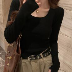 批发新款秋<b class='q'>冬</b>打底衫女多巴胺针织衫长袖高级感毛衣内搭方领针织打底衫