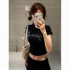 批发美式黑色正肩短袖<b class='q'>t</b><b class='q'>恤</b>女装夏季新款体恤辣妹修身显瘦短款露脐上衣