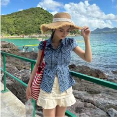 批发韩系复古格子掐腰<b class='q'>衬衫</b>女夏季新款设计感小众修身短款<b class='q'>衬衣</b>上衣