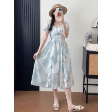 批发法式气质收腰扎染荷叶边蓝色高级感连衣裙女夏新款薄纱方领<b class='q'>长裙</b>