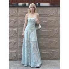 批发法式蓝色<b class='q'>碎花</b>吊带连衣裙女夏季海边度假绝美气质收腰性感纯欲长裙