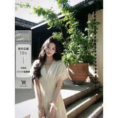 批发ICELOLLY<b class='q'>亚麻</b>V领收腰设计感小个子<b class='q'>连衣裙</b>女夏日独特漂亮掐腰裙子