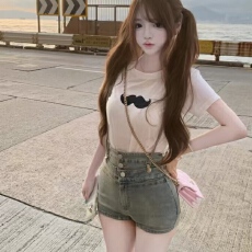 批发帆帆困了zZ天然呆萌妹感小胡子<b class='q'>T</b><b class='q'>恤</b>上衣牛仔背带胯垫短裤套装宝