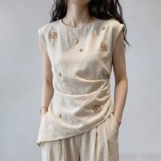 批发2026夏季新款<b class='q'>轻熟</b>风花朵刺绣无袖背心女米白色收腰老钱风大码上衣
