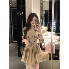 批发JustQin 7/28日上厅里厅气秋装收腰短裙裙性感风衣连衣裙女